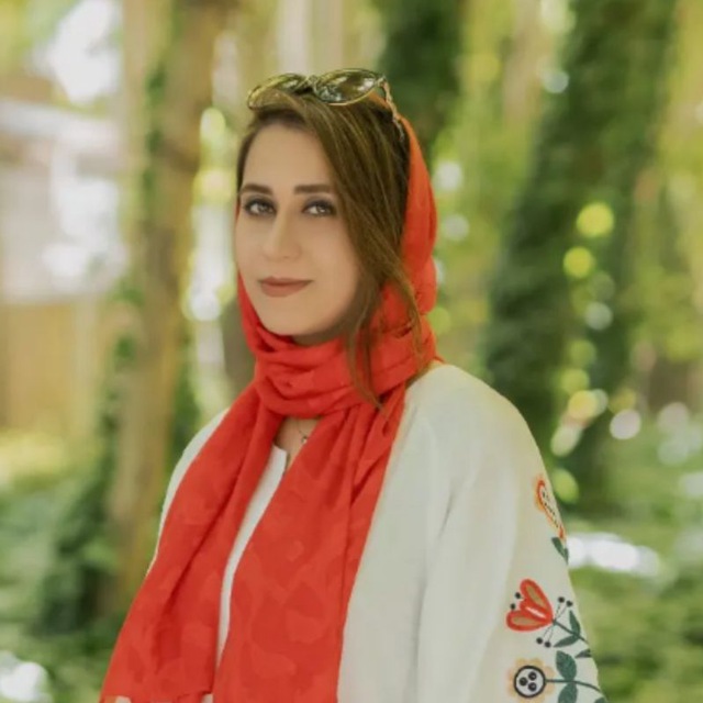 یاسمین فرجادیان